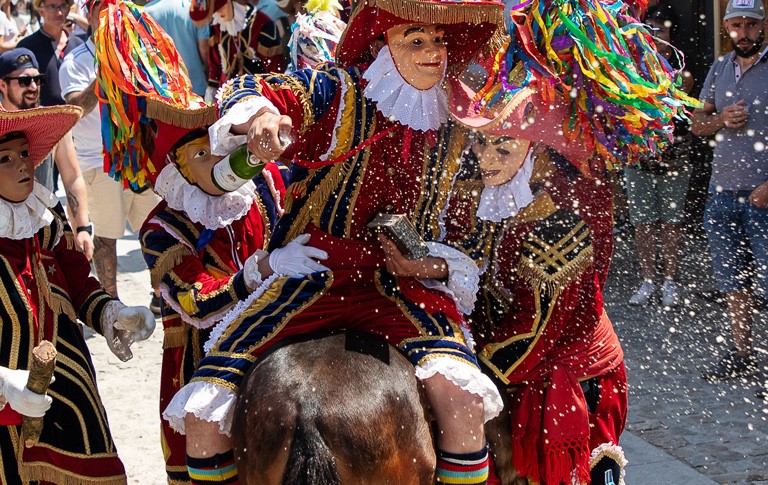 Colher os D´reitos/ Cobrador